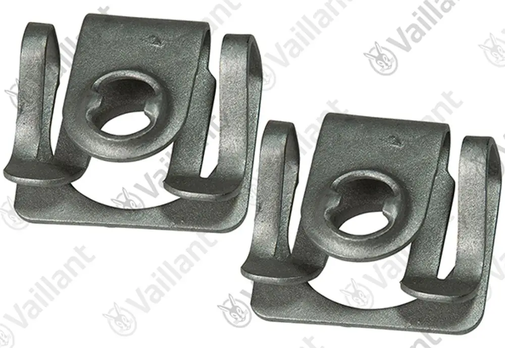 Zwei metallische Klammern von Vaillant, jeweils mit einem Loch in der Mitte und seitlichen Halterungen, geeignet für verschiedene Anwendungen.